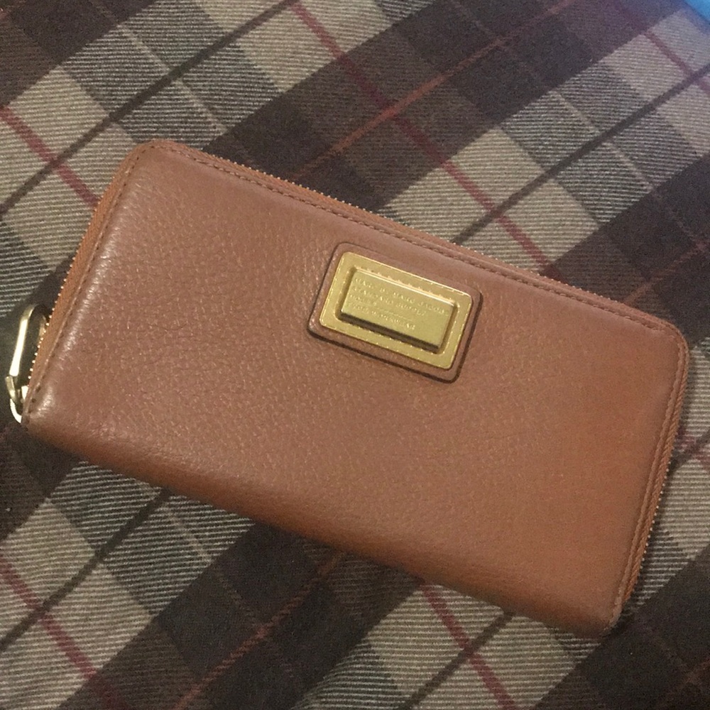 Marc Jacobs Continental Wallet